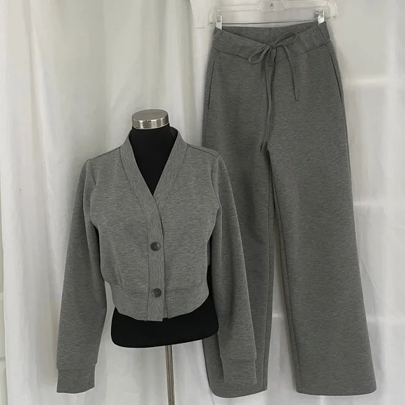 Commense Gray set. Jacket L, PTP 21, L 18, - Lounge pants S, Waist 15, Inseam 30 - Picture 8 of 16